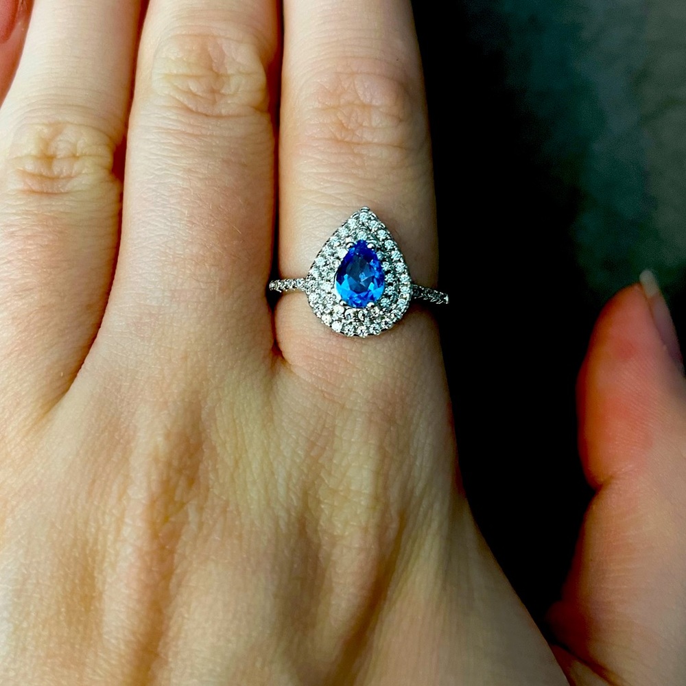Charmed Aroma | Size 8 Ring